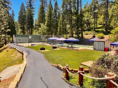 Turnkey Retreat! Your dream home is waiting for you in the on Sequoia Woods Country Club in California - for sale on GolfHomes.com, golf home, golf lot