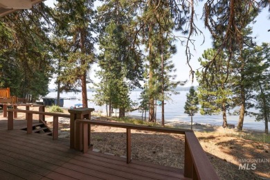 Beautiful lake views with over 52 feet of frontage on Davis on McCall Municipal Golf Course in Idaho - for sale on GolfHomes.com, golf home, golf lot