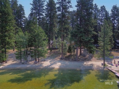 Beautiful lake views with over 52 feet of frontage on Davis on McCall Municipal Golf Course in Idaho - for sale on GolfHomes.com, golf home, golf lot