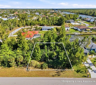 ***MOTIVATED SELLER***BRING ALL OFFERS***MUST SELL**Looking for on Rotonda Golf and Country Club - Long Marsh  in Florida - for sale on GolfHomes.com, golf home, golf lot