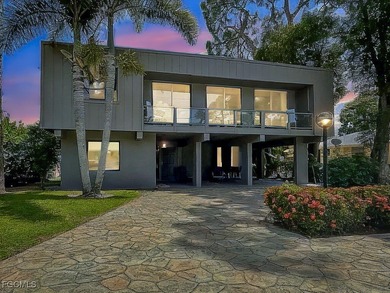 Designed and built in 1973 by and for the noted SW Florida on Fort Myers Country Club in Florida - for sale on GolfHomes.com, golf home, golf lot