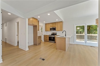 Fully Remodeled Gem Near Metfield Golf  NWA Trails is waiting on Bella Vista - Metfield Golf Complex and Country Club in Arkansas - for sale on GolfHomes.com, golf home, golf lot
