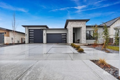 Gorgeous custom home by award winning Solitude Homes. The on Eagle Legacy Golf Course in Idaho - for sale on GolfHomes.com, golf home, golf lot