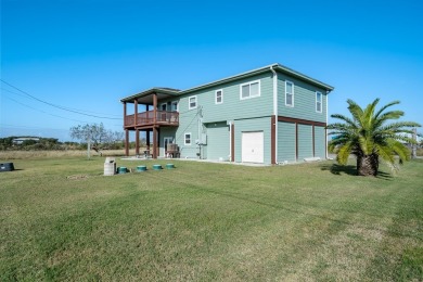 MOVE IN READY!!! Charming Island Style 3/2.5 home on 2 lots on Lamar Golf Course in Texas - for sale on GolfHomes.com, golf home, golf lot