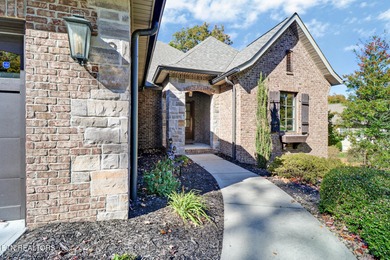 Welcome home to this beautiful 3-bedroom, 2.5-bath brick and on Heatherhurst Golf Course in Tennessee - for sale on GolfHomes.com, golf home, golf lot