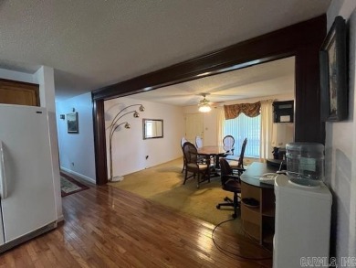 This 3 Bedroom 2 Bath home located in the Lakeside School on Hot Springs Golf and Country Club in Arkansas - for sale on GolfHomes.com, golf home, golf lot