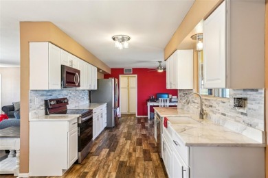 This well-kept 3 bedroom, 2 bath home in Sun City Center has on North Lakes Golf Course in Florida - for sale on GolfHomes.com, golf home, golf lot