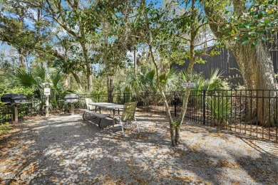 This updated first-floor villa in Shipyard is the second home on Shipyard Golf Club in South Carolina - for sale on GolfHomes.com, golf home, golf lot