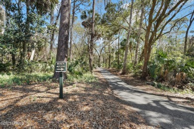 This updated first-floor villa in Shipyard is the second home on Shipyard Golf Club in South Carolina - for sale on GolfHomes.com, golf home, golf lot