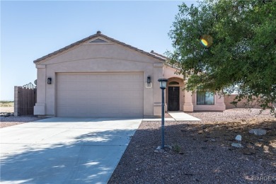 El Rio golf course home, 1355 sq ft on a corner lot, 3 bedroom 2 on El Rio Golf and Country Club in Arizona - for sale on GolfHomes.com, golf home, golf lot