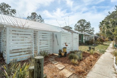 Adorable renovated 2 bedroom/1 bath unit decorated in an on St. James Bay in Florida - for sale on GolfHomes.com, golf home, golf lot