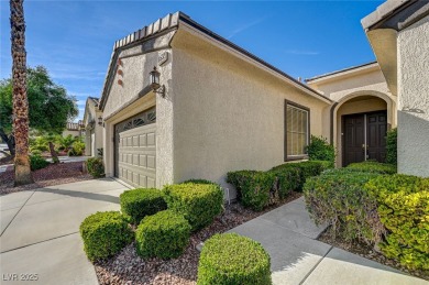 Beautiful 2 bed + den, 2 bath home on a desirable corner lot in on Siena Golf Club in Nevada - for sale on GolfHomes.com, golf home, golf lot
