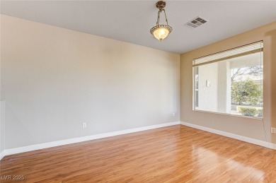 Beautiful 2 bed + den, 2 bath home on a desirable corner lot in on Siena Golf Club in Nevada - for sale on GolfHomes.com, golf home, golf lot