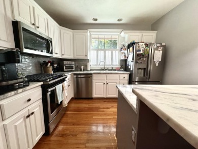 OPEN HOUSE SUNDAY 2-4 PM. Charming Bungalow Village! - Welcome on Houndslake Country Club in South Carolina - for sale on GolfHomes.com, golf home, golf lot