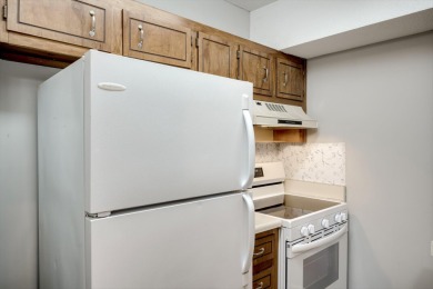 This charming 2-bedroom, 1-bathroom townhouse offers comfortable on Forest Hills Golf Club in Georgia - for sale on GolfHomes.com, golf home, golf lot