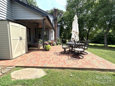 Explore this 4-bedroom, 3.5-bathroom home nestled alongside a on Catawba Springs Golf Course At Lake Hickory  in North Carolina - for sale on GolfHomes.com, golf home, golf lot