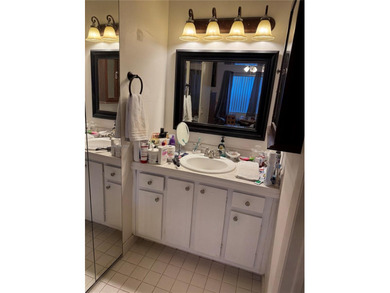 Beautiful and spacious 2BR/2BA condo in the prestigious 55+ on Sunrise Lakes Phase III in Florida - for sale on GolfHomes.com, golf home, golf lot