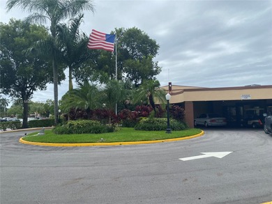 Beautiful and spacious 2BR/2BA condo in the prestigious 55+ on Sunrise Lakes Phase III in Florida - for sale on GolfHomes.com, golf home, golf lot
