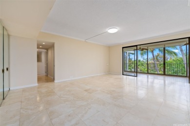 Luxurious living at the edge of the sea. Wake up to a beautiful on Waialae Country Club in Hawaii - for sale on GolfHomes.com, golf home, golf lot