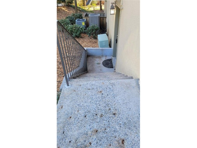 Welcome to easy, low-maintenance living in the highly desirable on Cross Creek Golf Course in Georgia - for sale on GolfHomes.com, golf home, golf lot