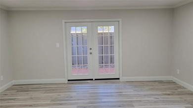 Welcome to easy, low-maintenance living in the highly desirable on Cross Creek Golf Course in Georgia - for sale on GolfHomes.com, golf home, golf lot