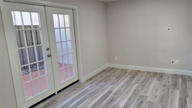 Welcome to easy, low-maintenance living in the highly desirable on Cross Creek Golf Course in Georgia - for sale on GolfHomes.com, golf home, golf lot