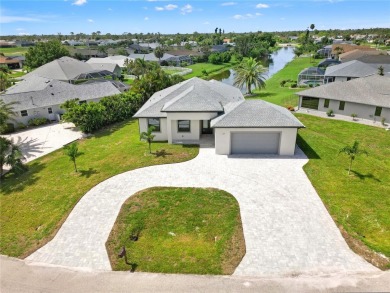 Welcome to your dream home in beautiful Rotonda West! This on Rotonda Golf and Country Club The Palms Course in Florida - for sale on GolfHomes.com, golf home, golf lot