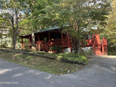 Discover your perfect escape in the heart of Townsend, Tennessee on Laurel Valley Golf Course in Tennessee - for sale on GolfHomes.com, golf home, golf lot