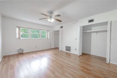 Under contract-accepting backup offers. MOVE-IN READY 2 BED/2 on On Top Of The World Golf Course in Florida - for sale on GolfHomes.com, golf home, golf lot