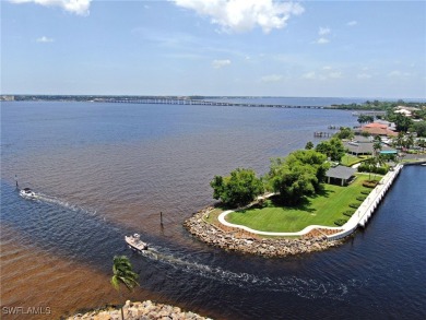 3/2 condo with single car garage tucked back in and away in a on The Landings Yacht, Golf and Tennis Club in Florida - for sale on GolfHomes.com, golf home, golf lot