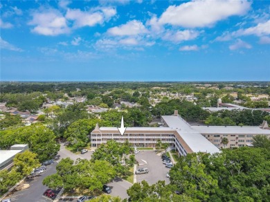Under contract-accepting backup offers. MOVE-IN READY 2 BED/2 on On Top Of The World Golf Course in Florida - for sale on GolfHomes.com, golf home, golf lot