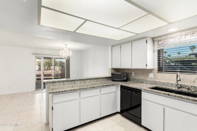Popular Alameda floor plan, 1832 Sq. ft. 3/2 with AZ room, golf on Sun Lakes Country Club in Arizona - for sale on GolfHomes.com, golf home, golf lot