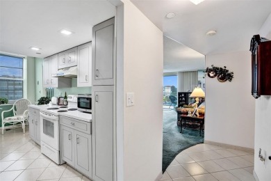 Bright and spacious CORNER unit in the desirable 55+ community on Pembroke Lakes Golf Club in Florida - for sale on GolfHomes.com, golf home, golf lot