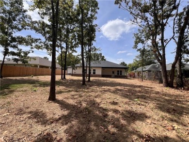 Great new construction built. 2 bed, 2 bath and an office/bonus on Bella Vista Country Club - Scottsdale in Arkansas - for sale on GolfHomes.com, golf home, golf lot