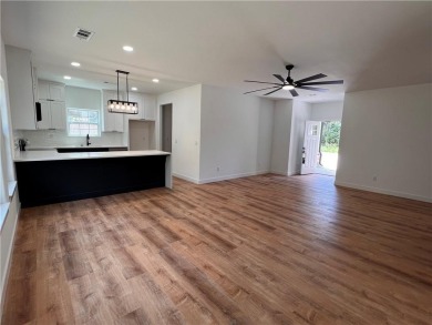 Great new construction built. 2 bed, 2 bath and an office/bonus on Bella Vista Country Club - Scottsdale in Arkansas - for sale on GolfHomes.com, golf home, golf lot