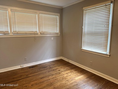NEW TO THE MARKET IS THIS 3 BEDROOM, 2 BATH HOME JUST ONE BLOCK on Duncan Park Golf Course in Mississippi - for sale on GolfHomes.com, golf home, golf lot