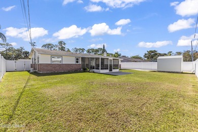 Boat/RV/trailer parking, move in ready, fully fenced, no flood on Riviera Country Club in Florida - for sale on GolfHomes.com, golf home, golf lot
