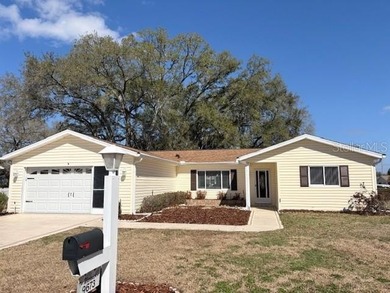 This beautifully FURNISHED and REMODELED home sitting on a on The Links of Spruce Creek in Florida - for sale on GolfHomes.com, golf home, golf lot