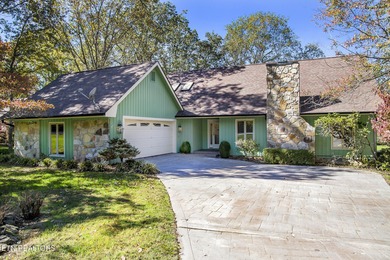 SPACIOUS 2 LEVEL GOLF FRONT HOME!!! Updated Kitchen, & Bathrooms on Druid Hills Golf Club in Tennessee - for sale on GolfHomes.com, golf home, golf lot