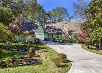 SPACIOUS 2 LEVEL GOLF FRONT HOME!!! Updated Kitchen, & Bathrooms on Druid Hills Golf Club in Tennessee - for sale on GolfHomes.com, golf home, golf lot