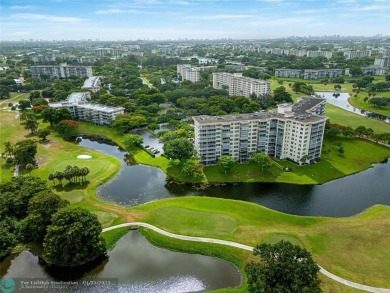 The most sought after 3BR-2.5BA model boasting 1840 sq. ft. of on Palm-Aire Country Club and Resort - The Oaks in Florida - for sale on GolfHomes.com, golf home, golf lot