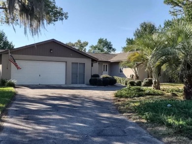 WOW!!! What a gem this 3 Bed 2.5 Bath home is, right on Seven on Seven Rivers Golf and Country Club in Florida - for sale on GolfHomes.com, golf home, golf lot