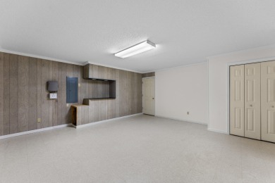 NEW PRICING so new owners will have extra $$ to do updating! on Toqua Golf Course - Loudon County in Tennessee - for sale on GolfHomes.com, golf home, golf lot