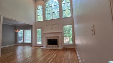 Enjoy cul de sac living in the exclusive Inverness Green! A on Inverness Country Club in Alabama - for sale on GolfHomes.com, golf home, golf lot