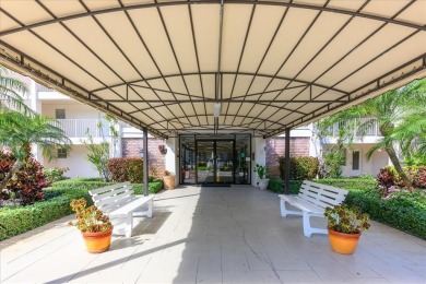 Gorgeous 3-Bedroom Corner Unit in Palm Aire Country Club on Palm-Aire Country Club and Resort - Palms in Florida - for sale on GolfHomes.com, golf home, golf lot