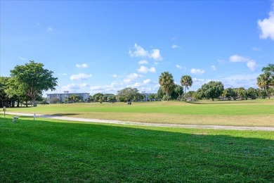 Gorgeous 3-Bedroom Corner Unit in Palm Aire Country Club on Palm-Aire Country Club and Resort - Palms in Florida - for sale on GolfHomes.com, golf home, golf lot