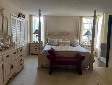 Prime corner 3BD/2BA residence featuring one of the largest on Palm-Aire Country Club and Resort - The Oaks in Florida - for sale on GolfHomes.com, golf home, golf lot