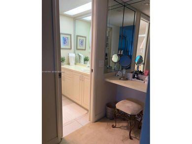 Prime corner 3BD/2BA residence featuring one of the largest on Palm-Aire Country Club and Resort - The Oaks in Florida - for sale on GolfHomes.com, golf home, golf lot