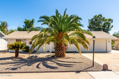 Golf course lot home in Sun City! Featuring 3 bedrooms, 2 on Sun City North Golf Course in Arizona - for sale on GolfHomes.com, golf home, golf lot