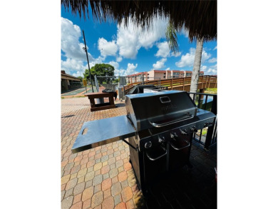 CONDOMINIUM OFFERS TONS OF AMENITIES: GOLF COURSE, PICKLEBALL on Sunrise Lakes Phase III in Florida - for sale on GolfHomes.com, golf home, golf lot